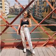 Dispuesta a dar clases de catalan, castellano e inglés a estudiantes hasta segundo de bachillerato